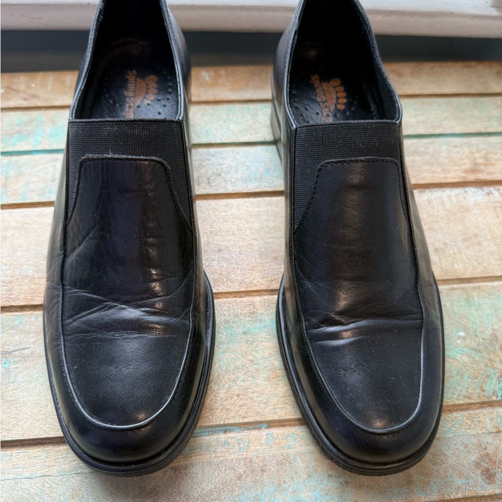 Women’s Spring Step Black Leather Slip-On Shoes loafers size 38
